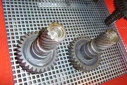 Cleaning of retarder shafts, tempering oil
