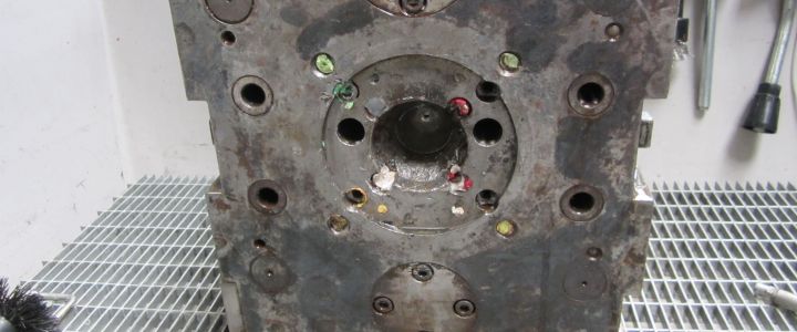 Extrusionsmaschinen reinigen 2 Kalibrierung, Werkzeug für Extrusion, Extruder, Spritzguss Plastik, geöffnet